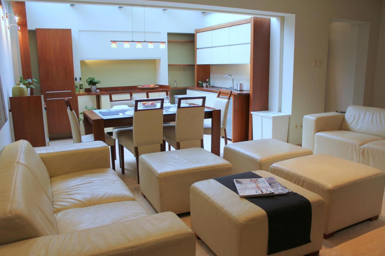 Apartment With Garden In City Center Kraków Exteriör bild