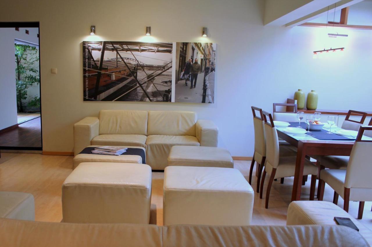 Apartment With Garden In City Center Kraków Exteriör bild