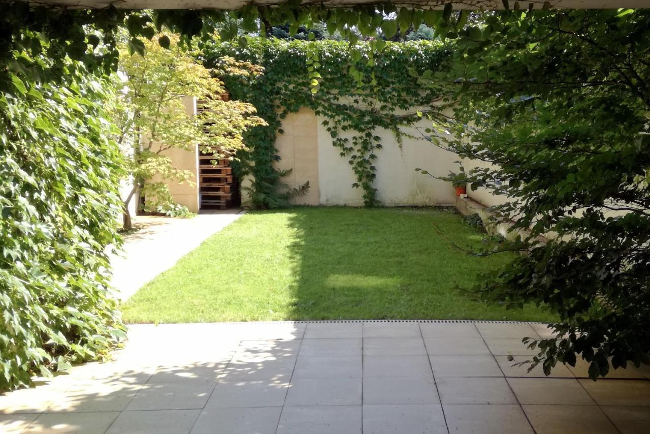Apartment With Garden In City Center Kraków Exteriör bild